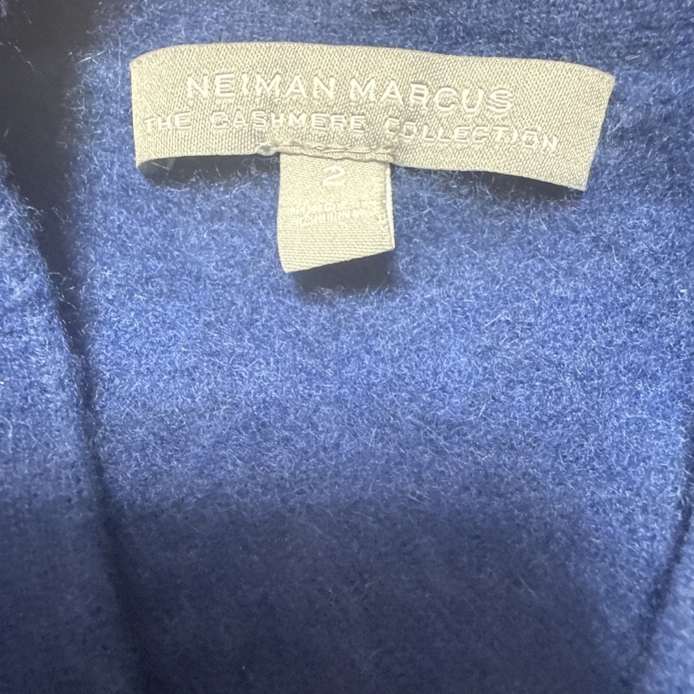 Neiman Marcus Kids 100% Cashmere Royal Blue V-Neck Button Cardigan, Size 2 T - Picture 6 of 10